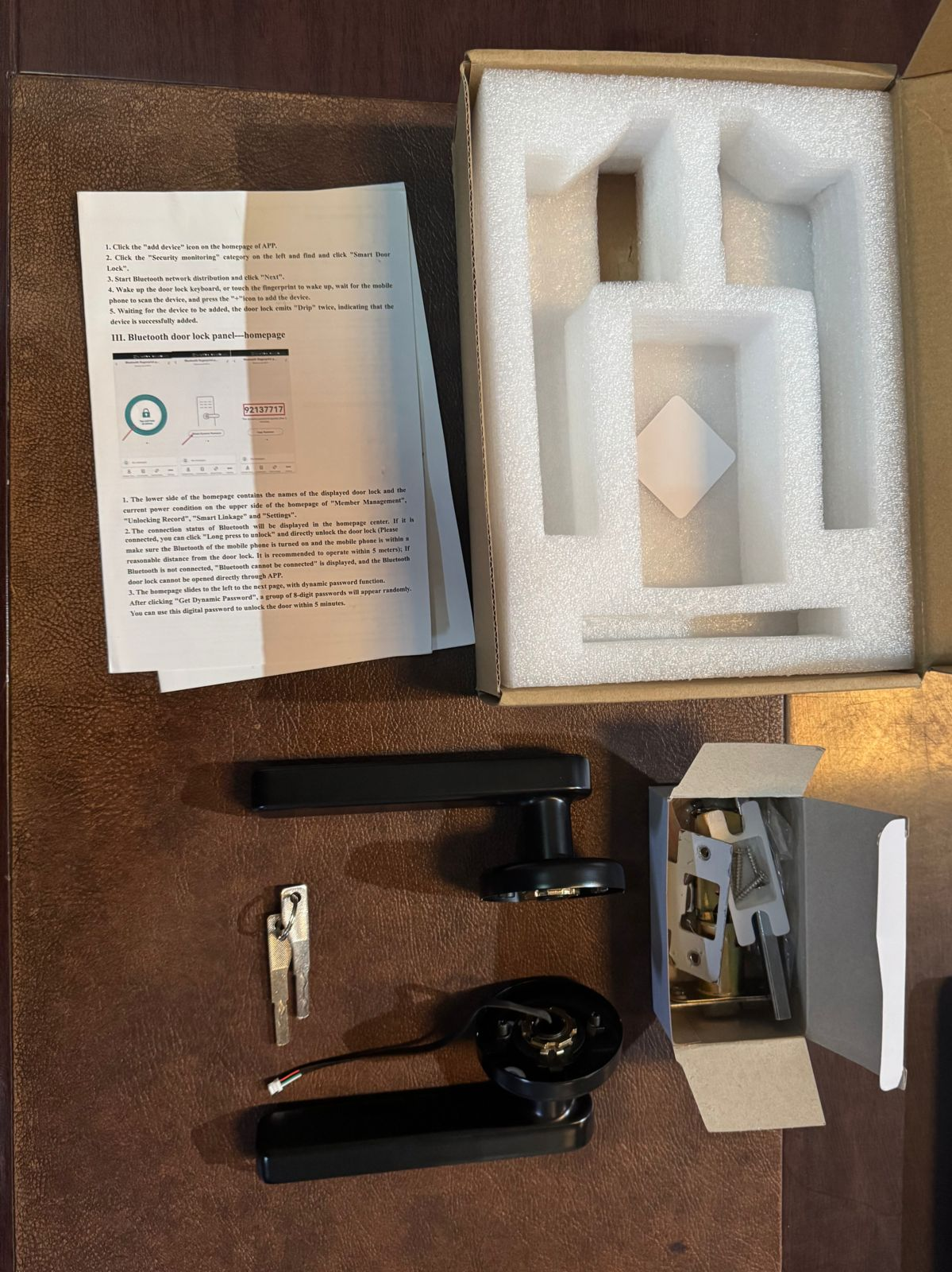 مقبض باب ذكي بالبصمة والبلوتوث - قفل إلكتروني متطور